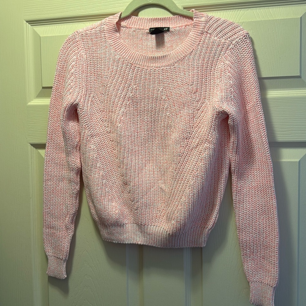 H&M pink knitted sweater, size xs